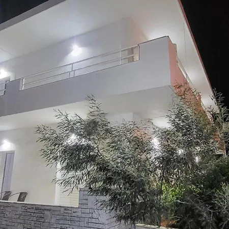 Bed & Breakfast Era Ksamil