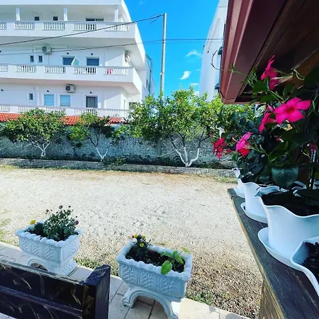 Era Oda ve Kahvaltı