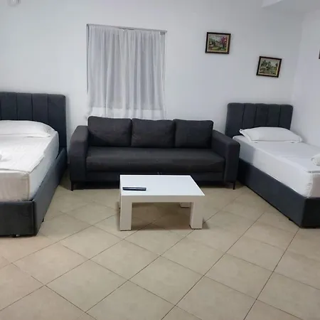 Alojamento de Acomodação e Pequeno-almoço Era Ksamil