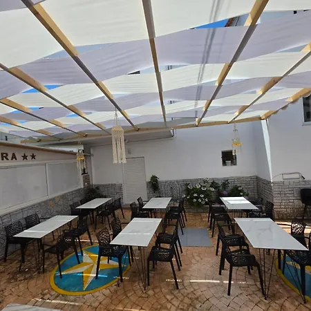 Era Alojamento de Acomodação e Pequeno-almoço Ksamil