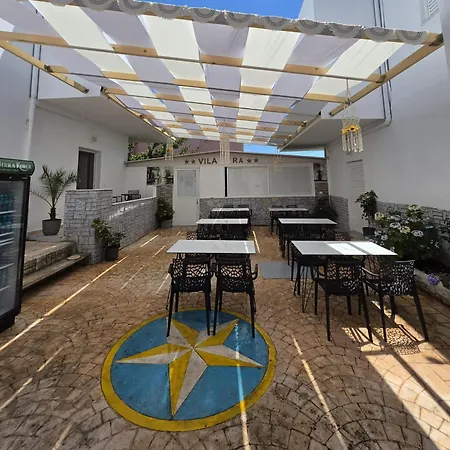 Alojamento de Acomodação e Pequeno-almoço Era 3*